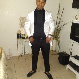 Meet your Posher, Jamelle